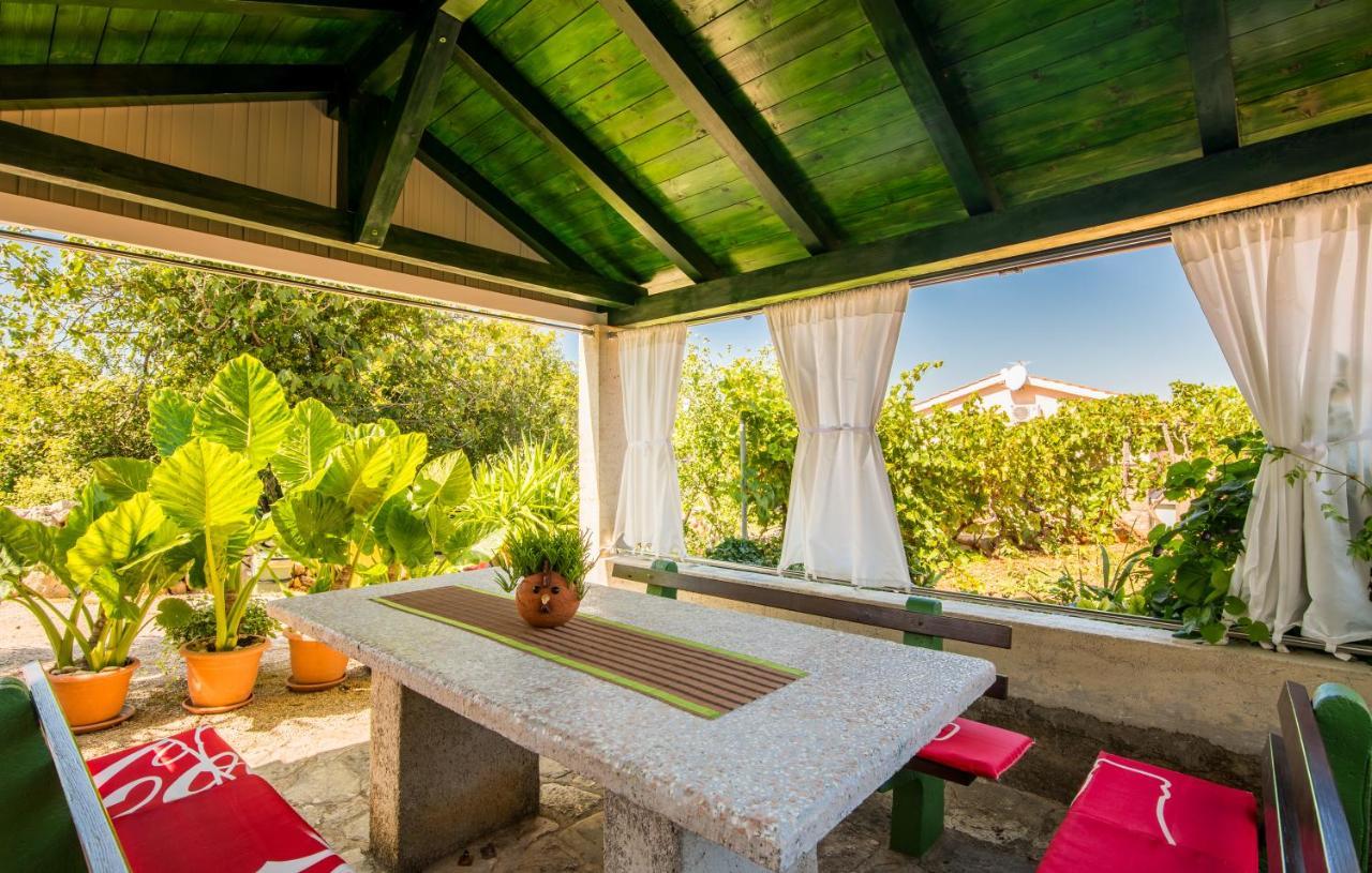 Rooms Valentino Vrh  Exterior foto